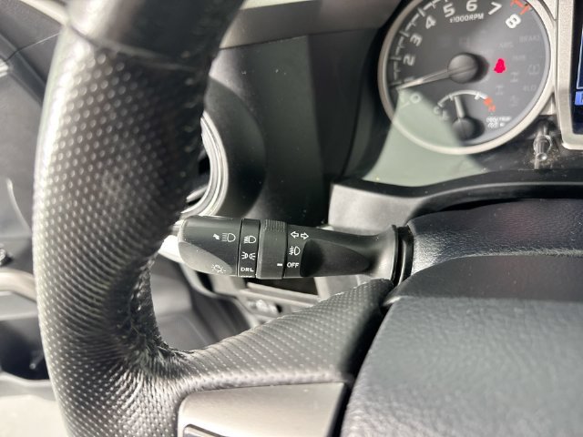 Used 2018 Toyota Tacoma SR5 w/ Exterior Package AWD/4WD image 15