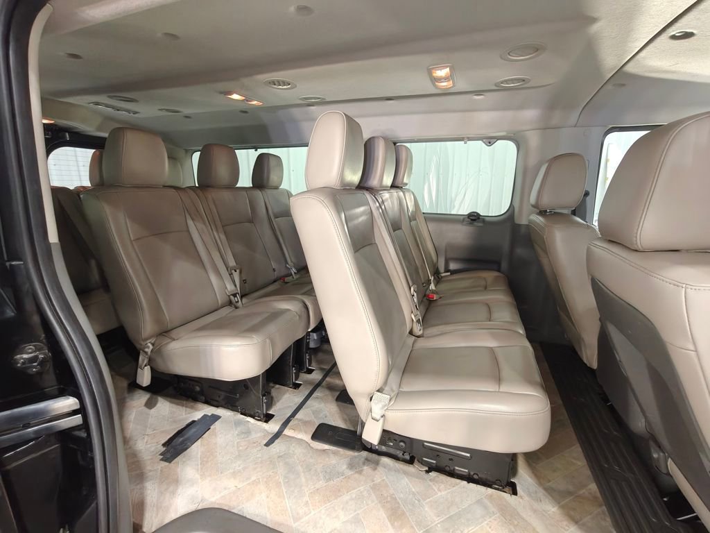 Used 2019 Nissan NV 3500 SL RWD image 19