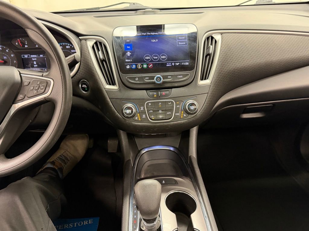 Used 2022 Chevrolet Malibu LT FWD image 24