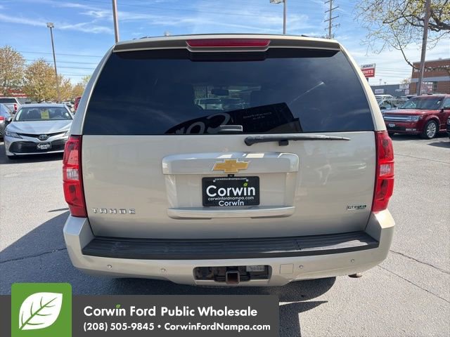 Used 2012 Chevrolet Tahoe LT w/ Luxury Package AWD/4WD image 6