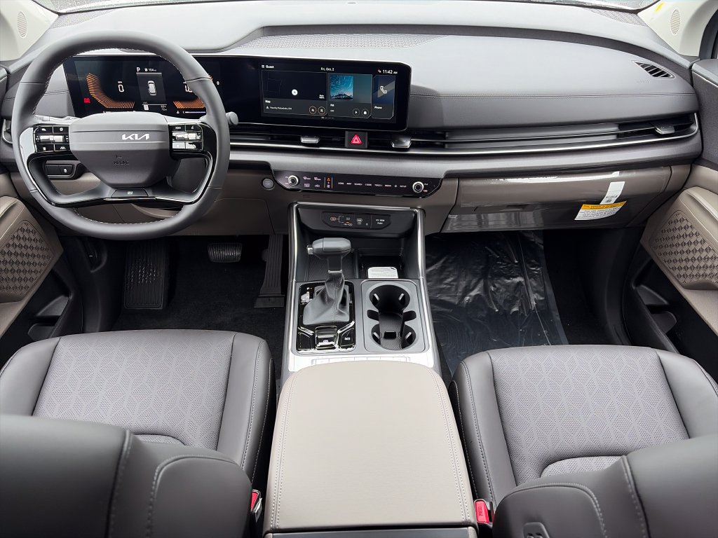 New 2027 Kia Carnival EX FWD image 11