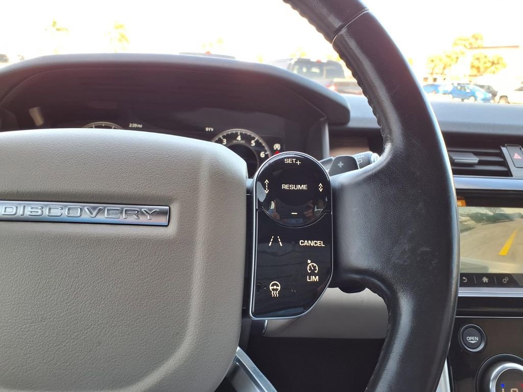 Used 2019 Land Rover Discovery HSE AWD/4WD image 32