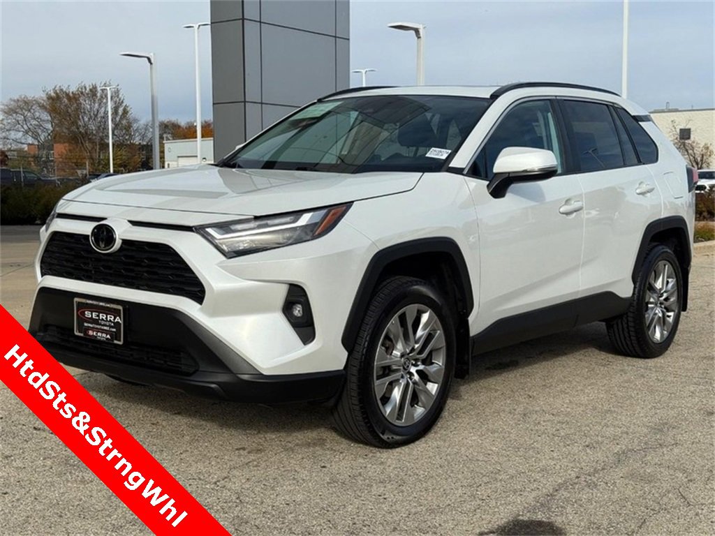 Used 2023 Toyota RAV4 XLE Premium image 8