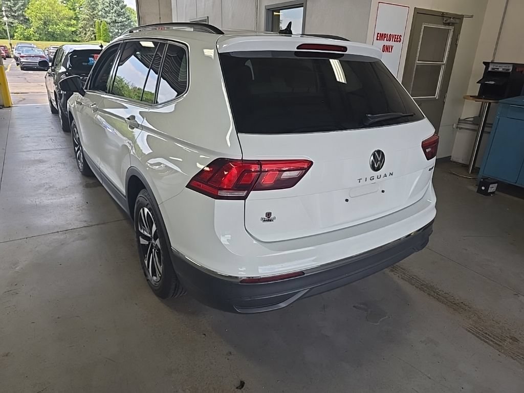 Used 2024 Volkswagen Tiguan S AWD/4WD image 3