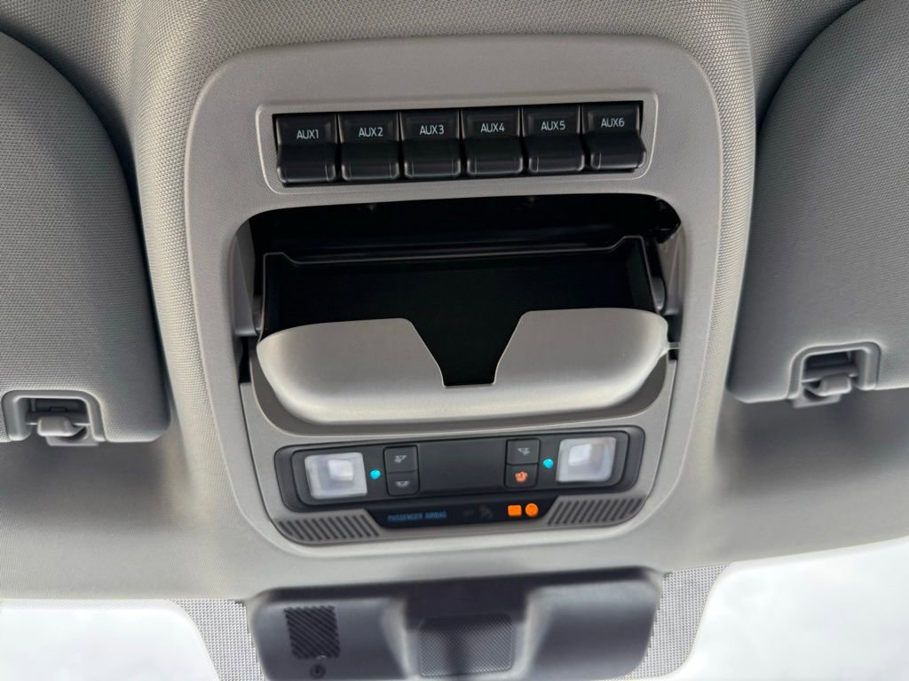 New 2026 Ford F350 XL w/ XL Chrome Package image 46