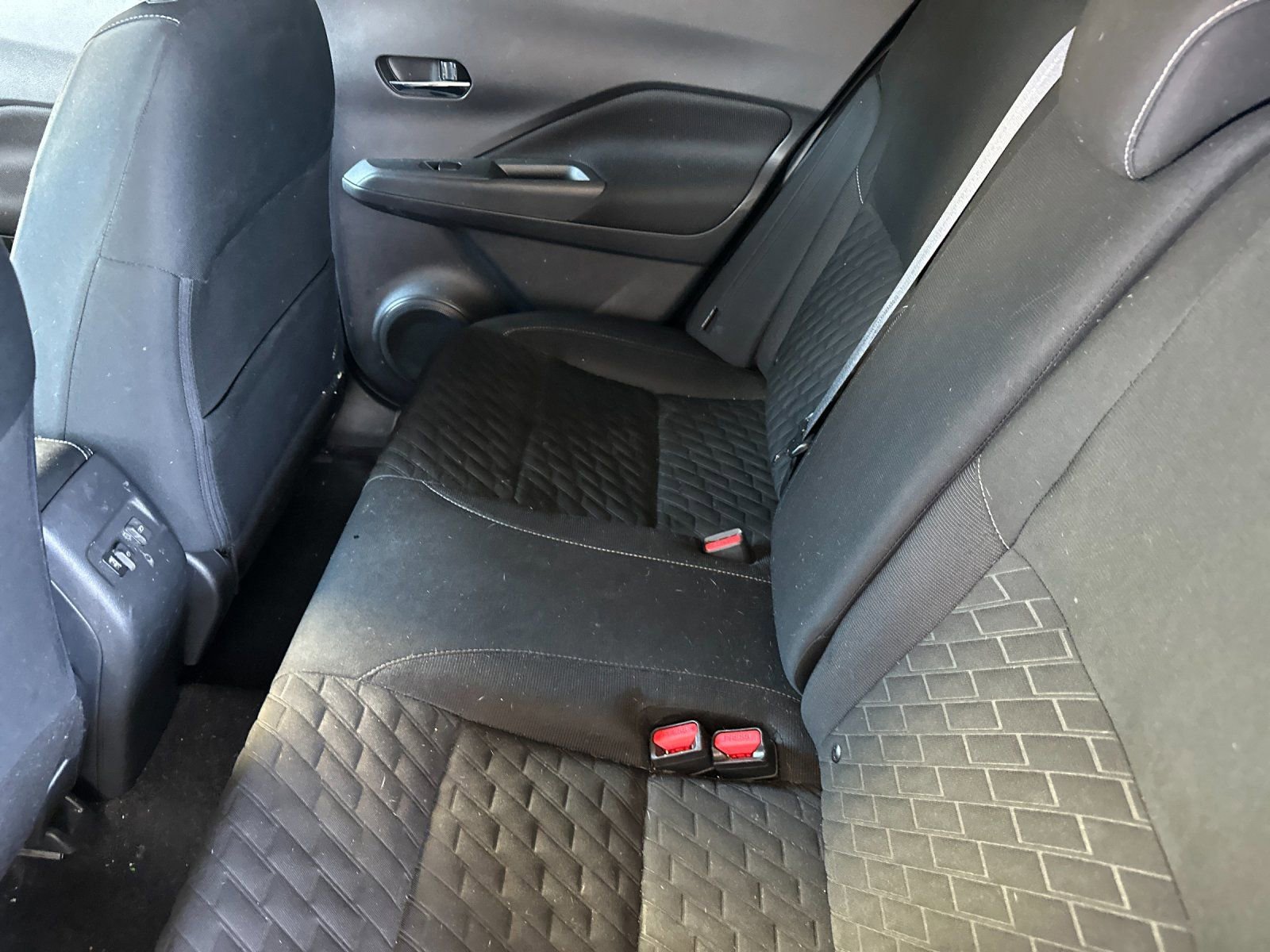 Used 2021 Nissan Kicks SV image 11