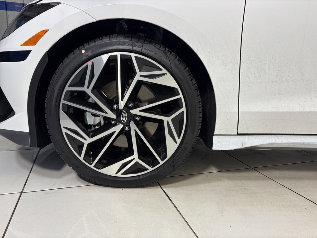 New 2025 Hyundai Ioniq 6 SEL image 9