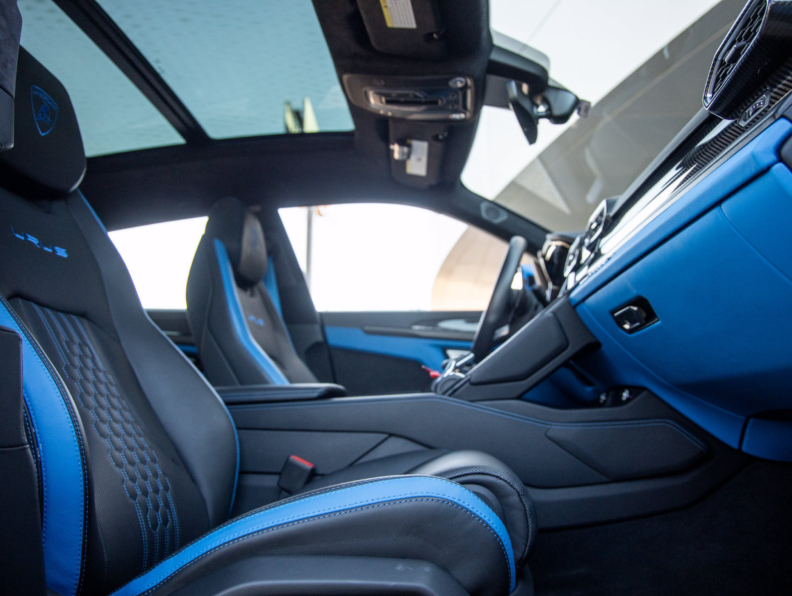 Used 2024 Lamborghini Urus S AWD/4WD image 46