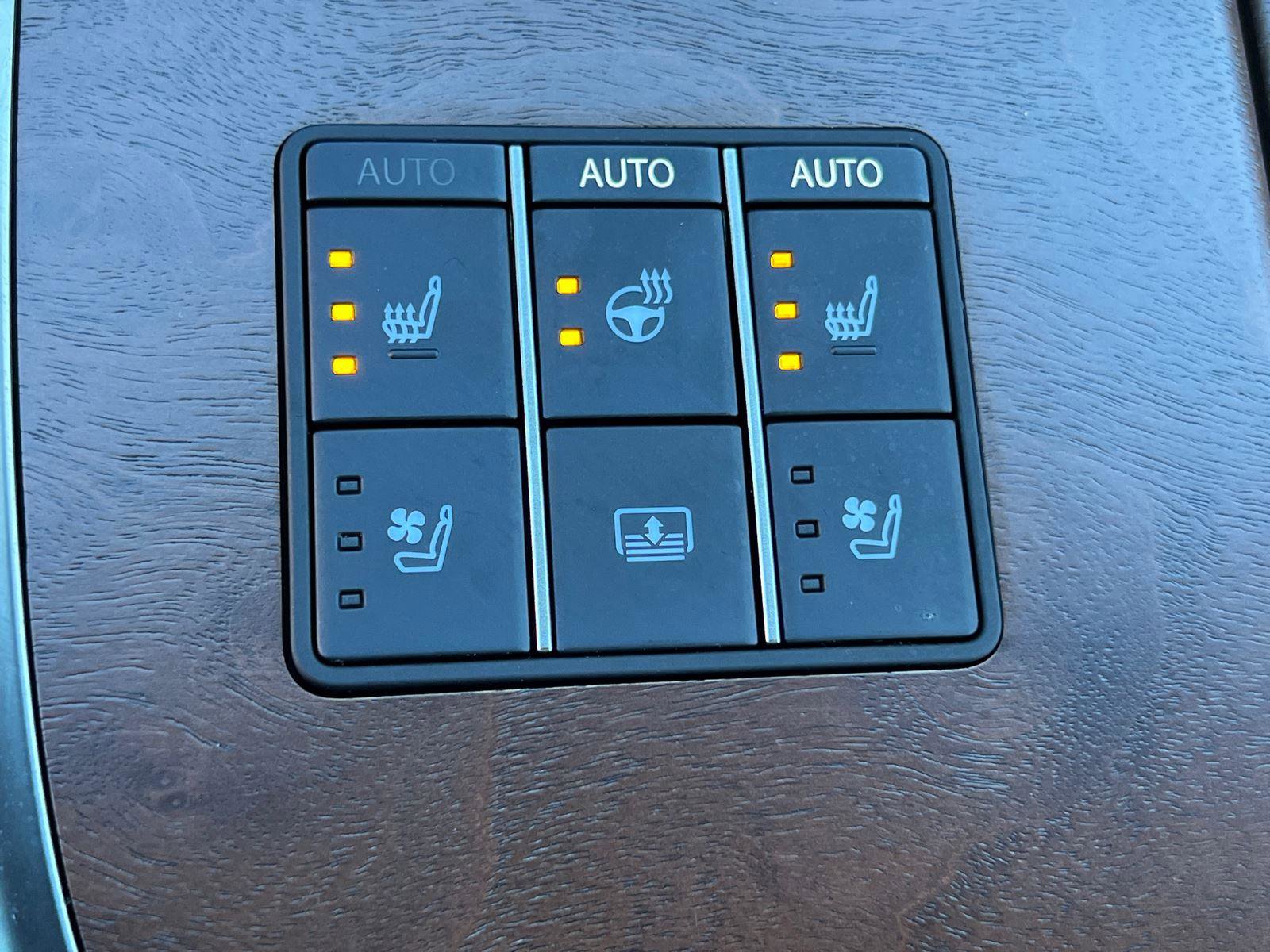 Certified 2023 Lexus LS 500 image 32