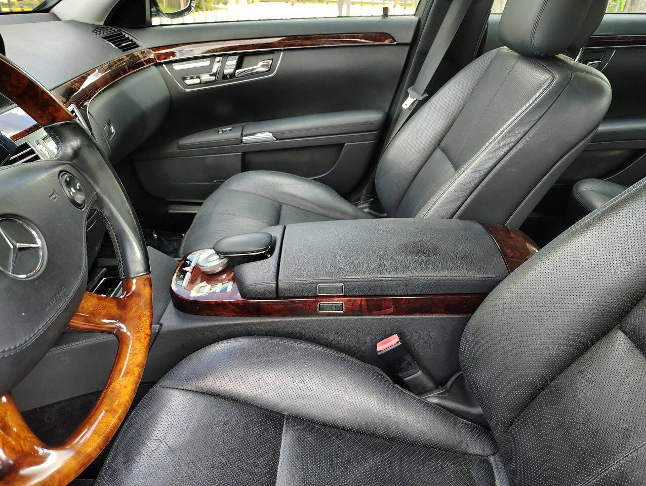 Used 2007 Mercedes-Benz S 550 image 24
