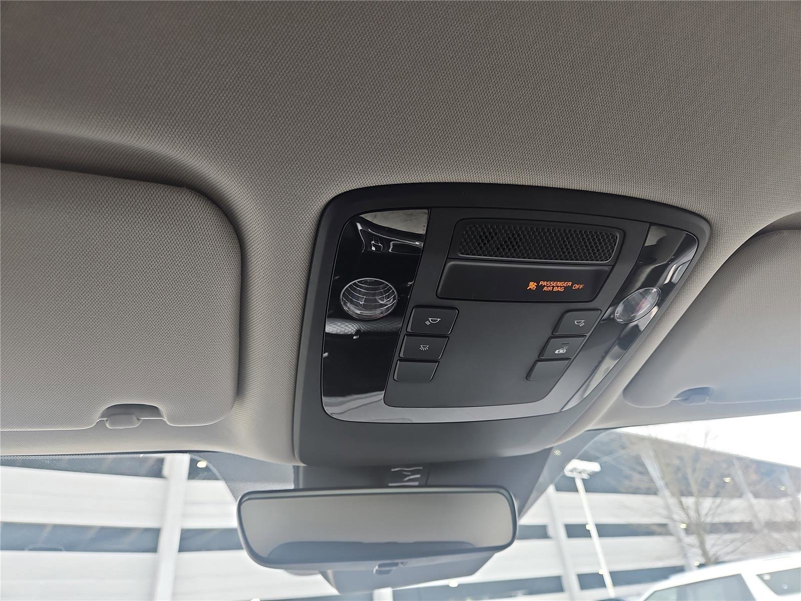 Certified 2024 Kia Carnival LX image 24