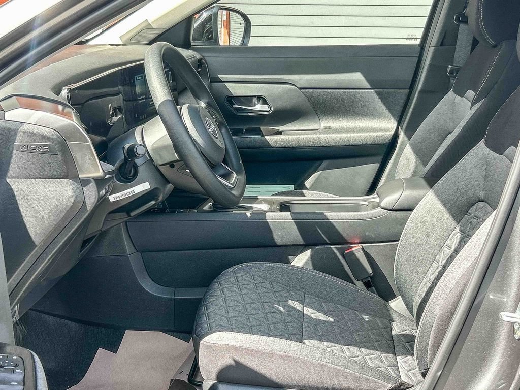 New 2026 Nissan Kicks SV w/ Charging Package FWD image 19