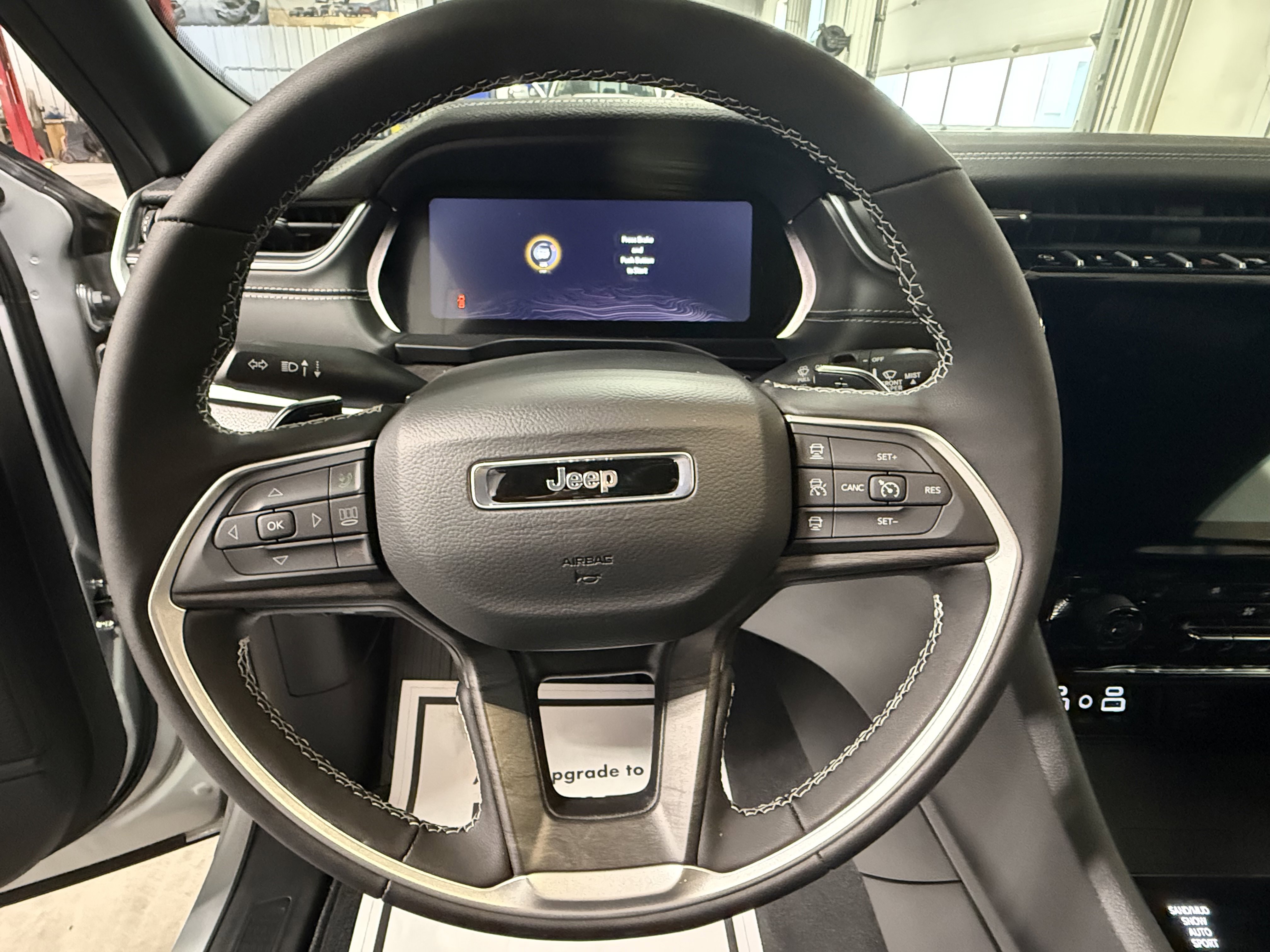 New 2025 Jeep Grand Cherokee L Limited image 28