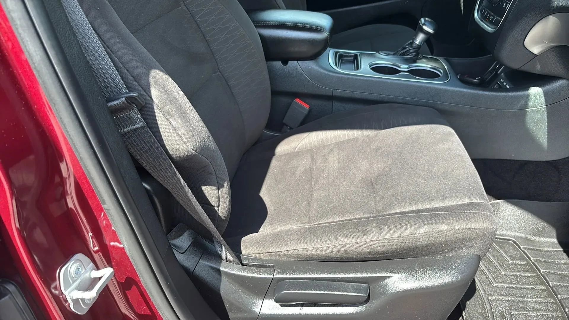 Used 2019 Dodge Durango SXT image 27