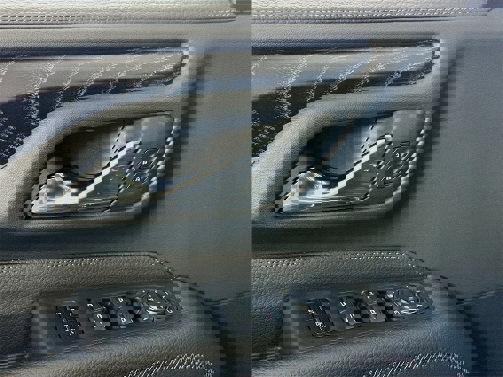 Certified 2024 GMC Yukon Denali w/ Denali Reserve Package image 13