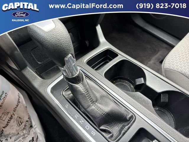 Used 2017 Ford Escape SE w/ SE Cold Weather Package AWD/4WD image 30