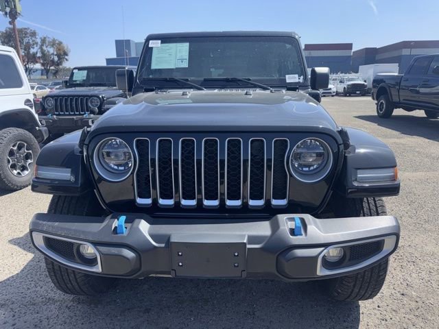 Used 2022 Jeep Wrangler Unlimited Sahara w/ Cold Weather Group AWD/4WD image 2