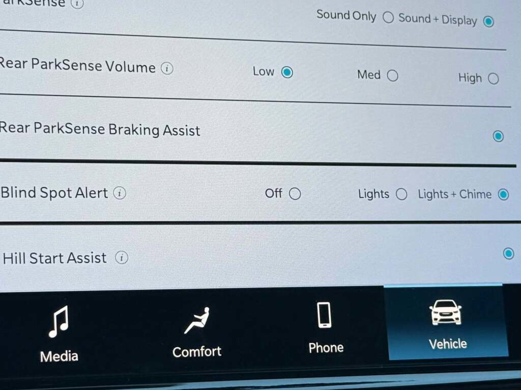 New 2026 Chrysler Pacifica Select w/ S Appearance Package image 35