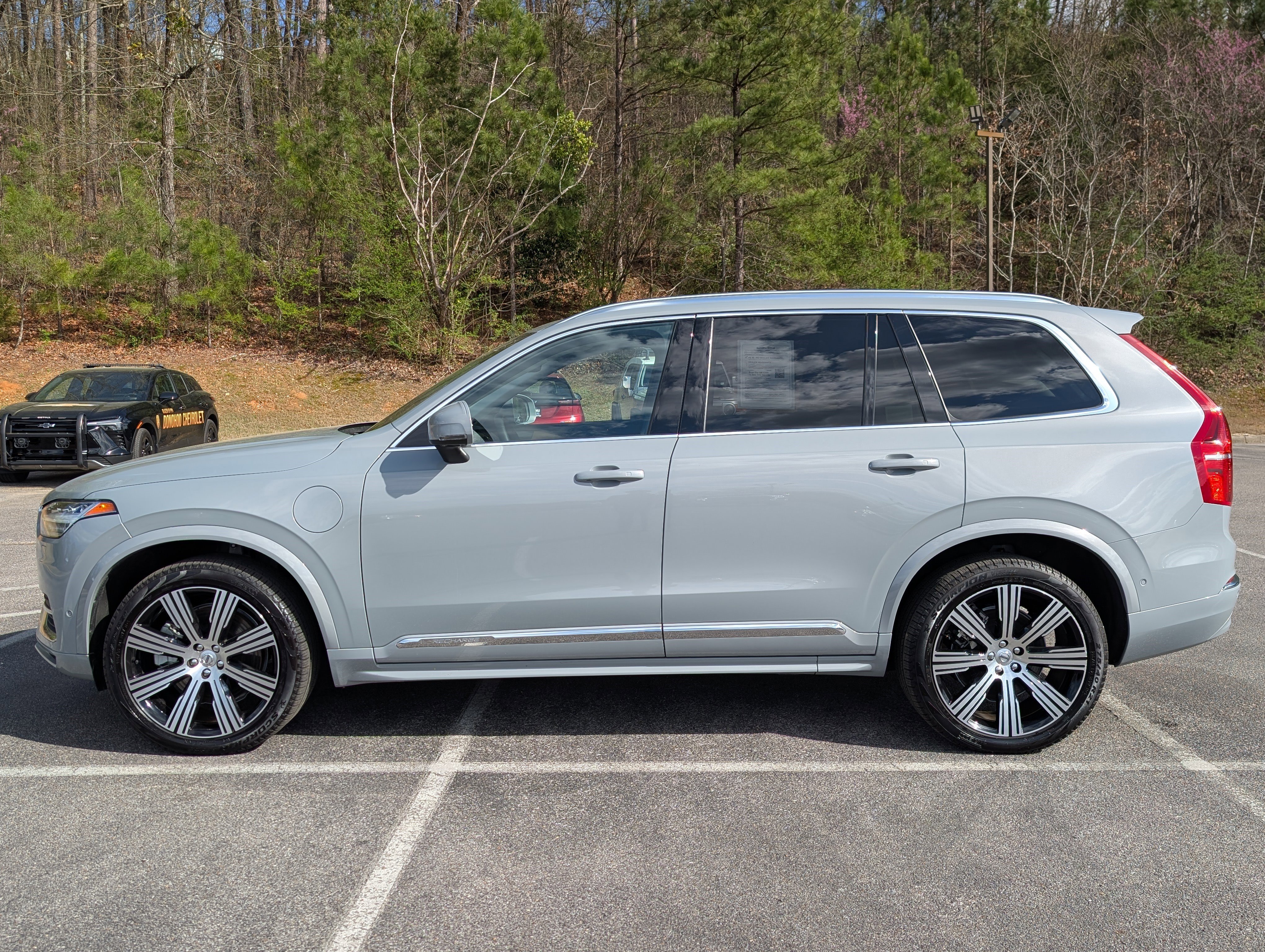 Used 2024 Volvo XC90 T8 Plus w/ Protection Package Premier AWD/4WD image 6