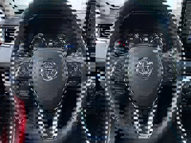 Used 2021 Toyota RAV4 XLE Premium w/ Carpet Mat Package (TMS) image 18