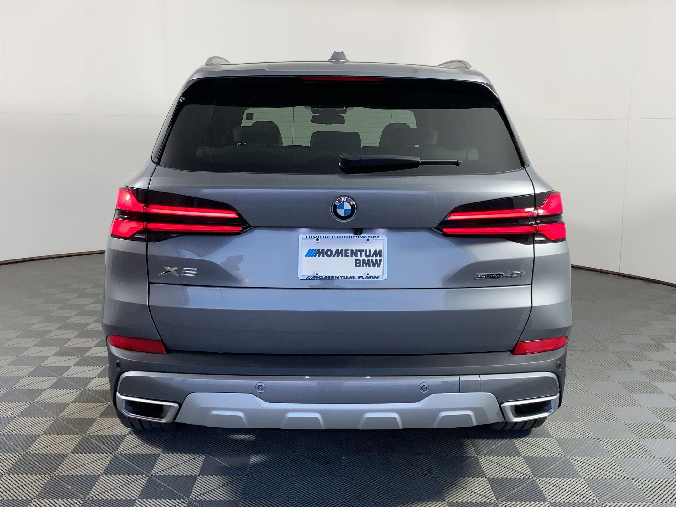 Used 2026 BMW X5 sDrive40i w/ Premium Package image 8