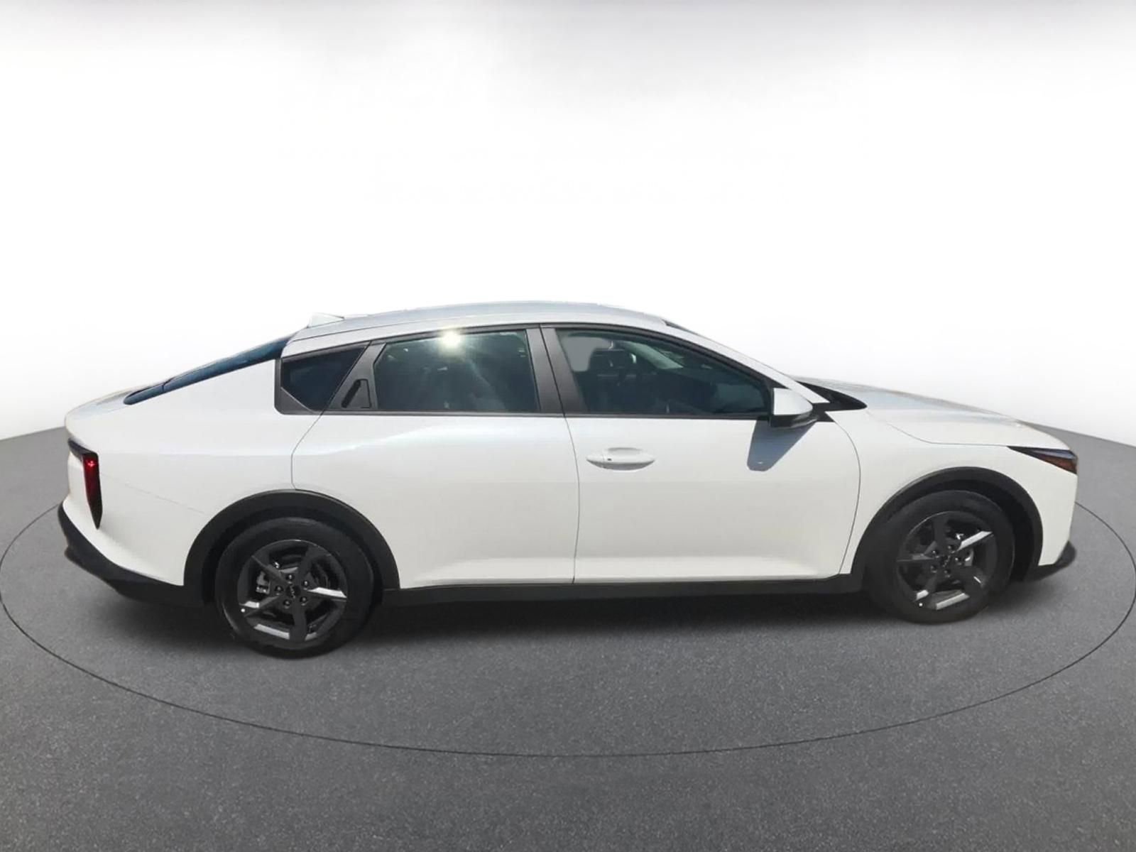 Used 2025 Kia K4 FWD image 16