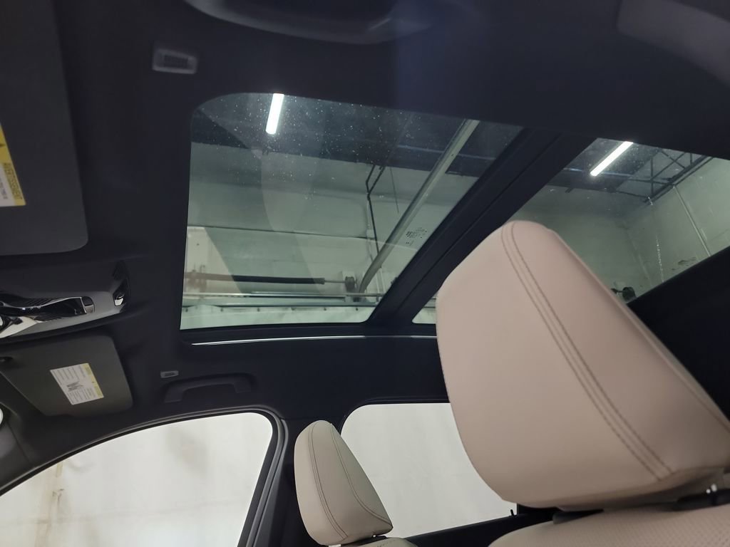 Used 2023 BMW X1 xDrive28i w/ Premium Package image 15