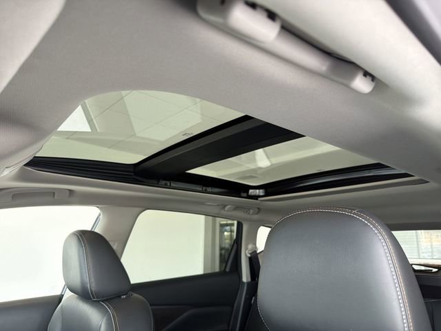 Used 2023 Nissan Murano Platinum w/ Cargo Package image 23