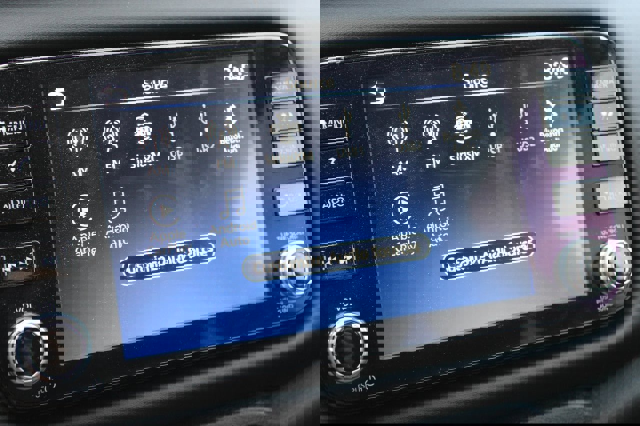 Used 2024 Nissan Kicks SR image 8