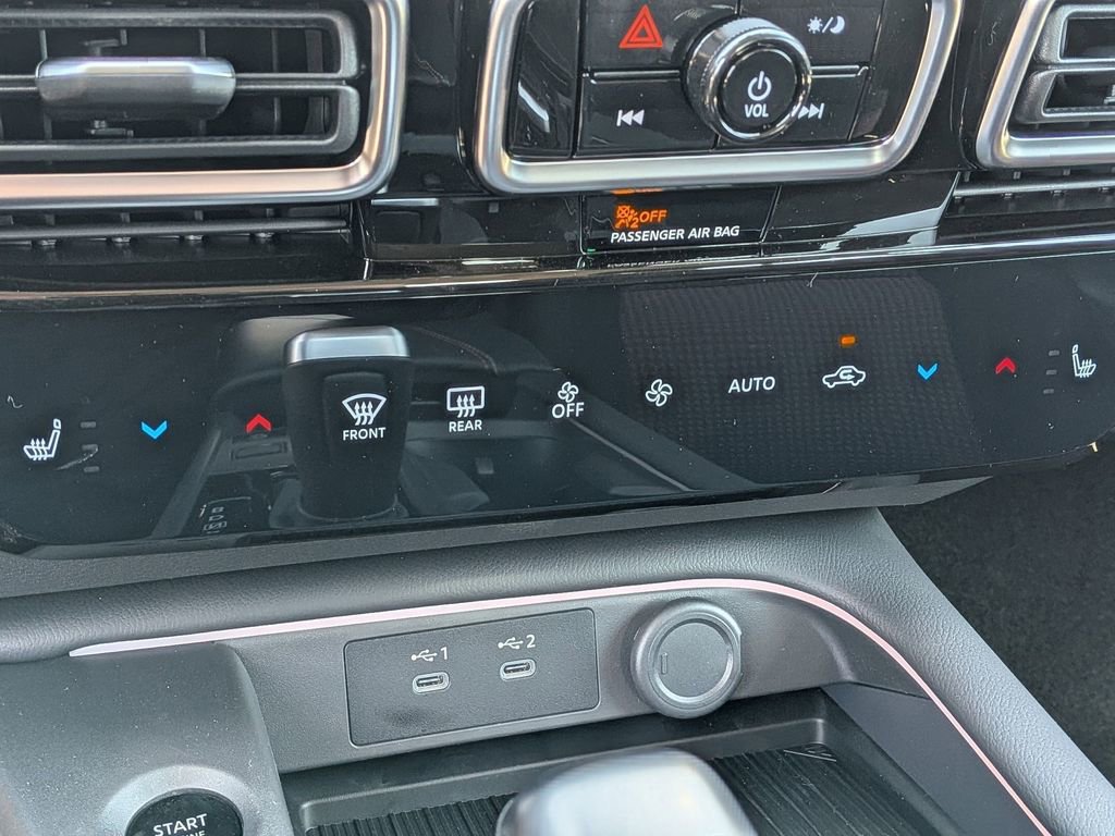 New 2026 Nissan Sentra SR w/ SR All Weather Package FWD image 17