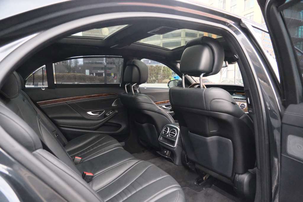 Used 2016 Mercedes-Benz S 550 4MATIC Sedan image 26