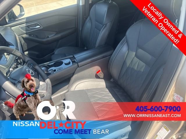Used 2026 Nissan Rogue Platinum w/ Platinum Premium Package AWD/4WD image 14