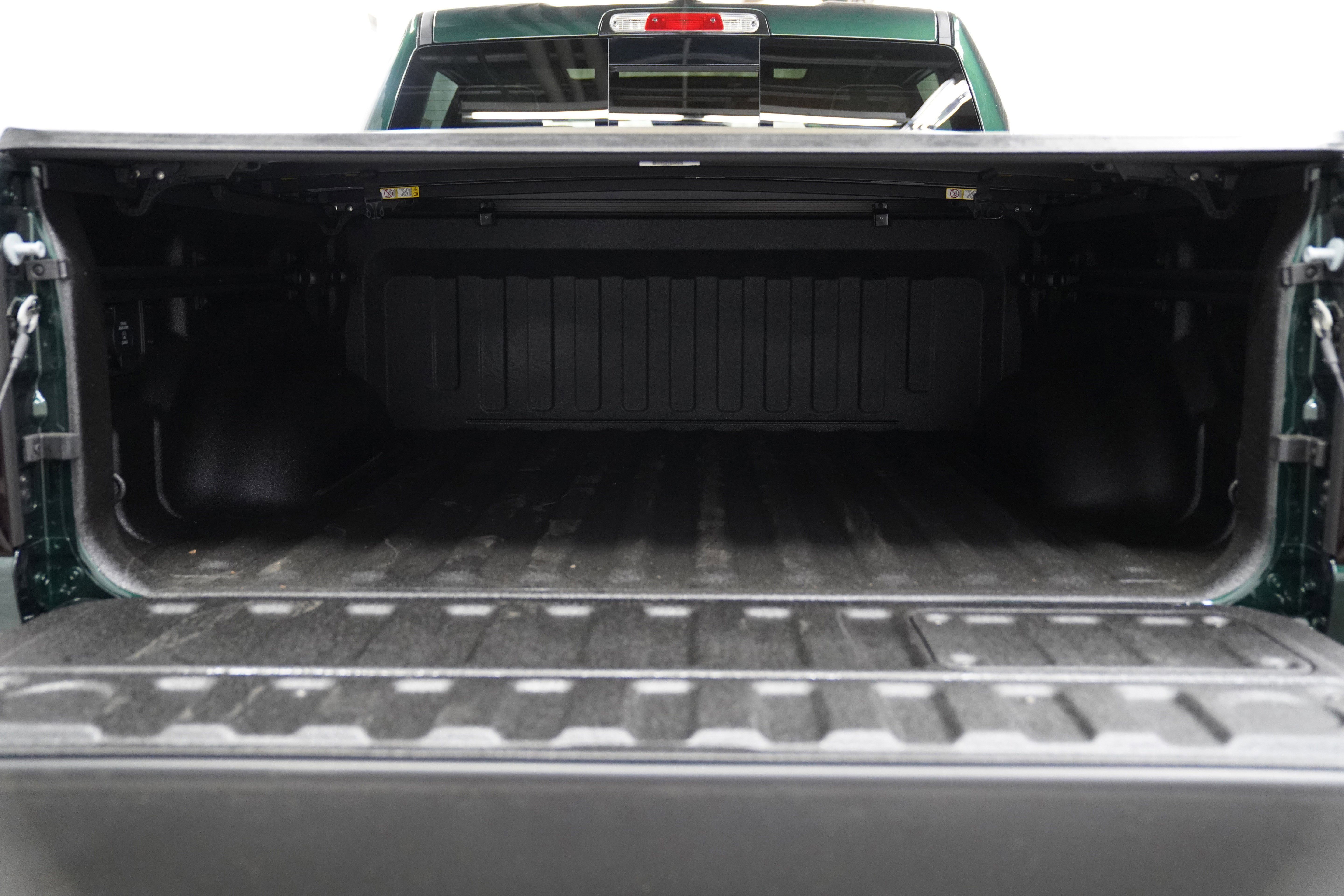New 2026 RAM 1500 Laramie AWD/4WD image 8