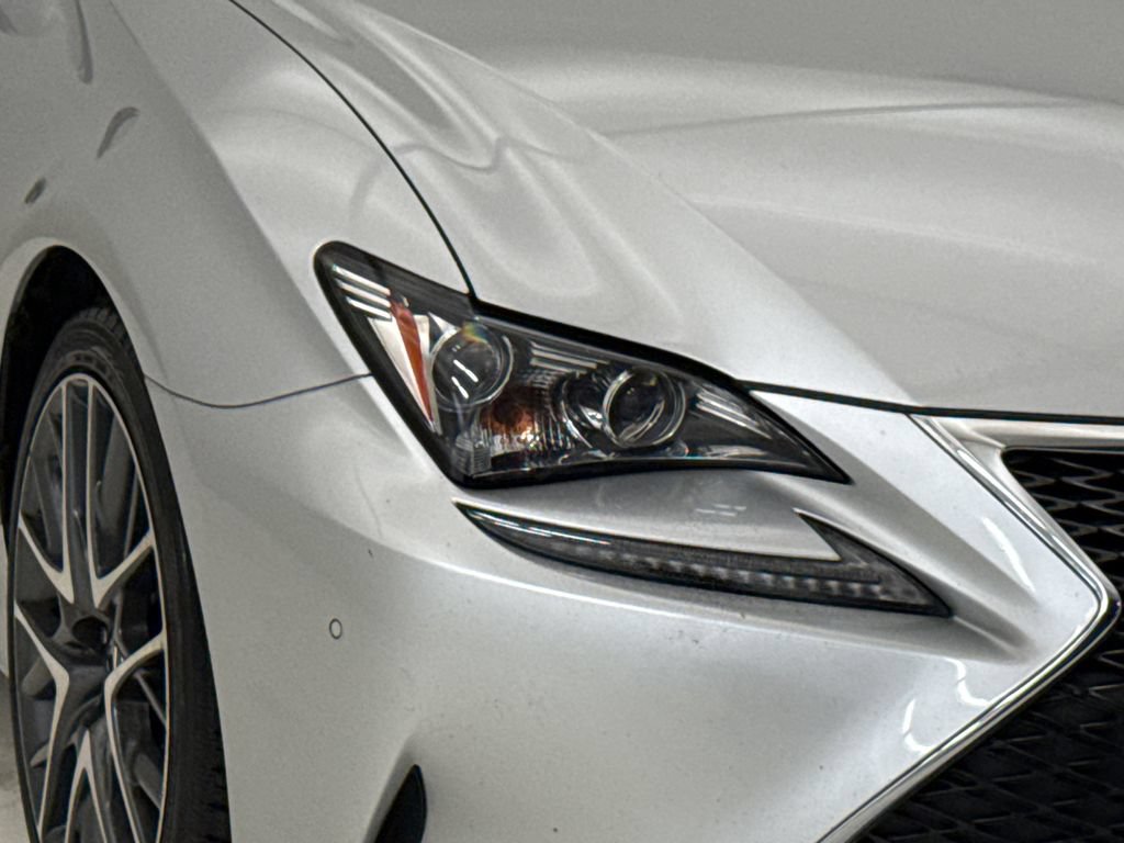 Used 2016 Lexus RC 200t RWD image 5