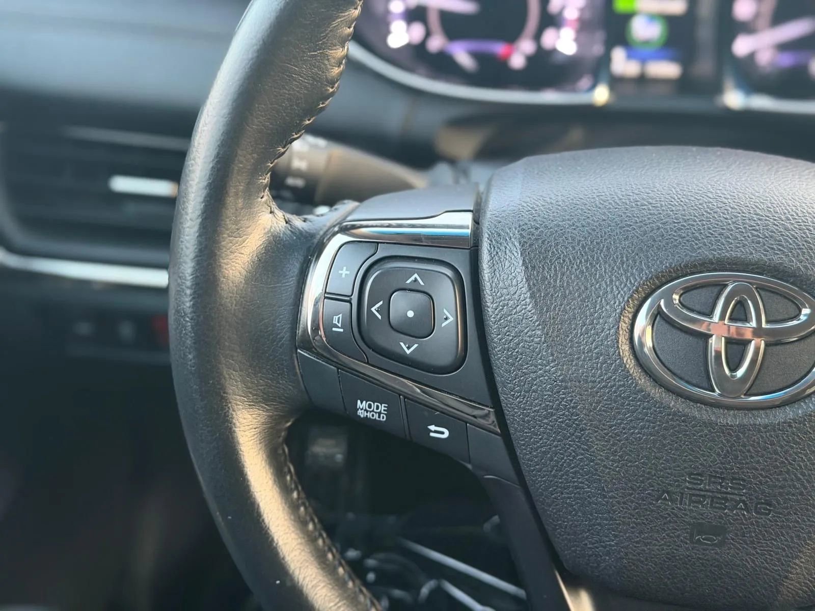 Used 2014 Toyota Avalon XLE image 14