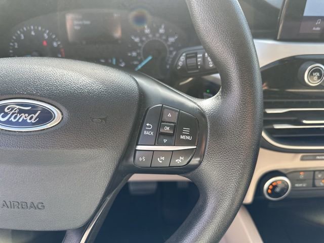 Used 2022 Ford Escape SE image 15
