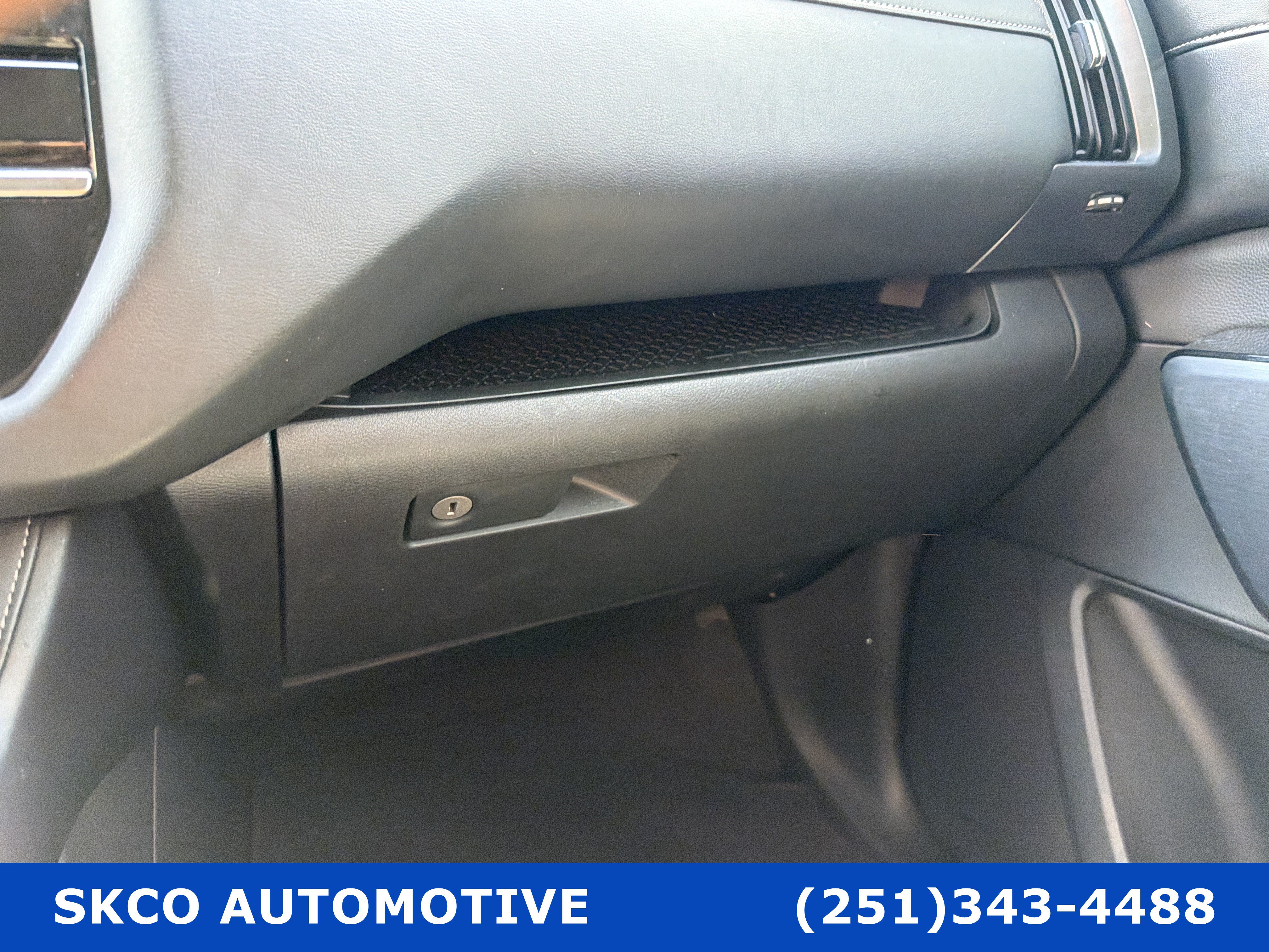Used 2023 Nissan Pathfinder SL w/ SL Premium Package FWD image 24