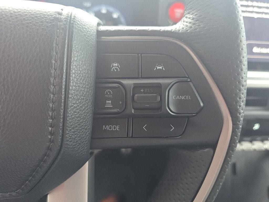 Used 2024 Toyota Tacoma TRD Sport w/ TRD Sport Premium Package AWD/4WD image 21