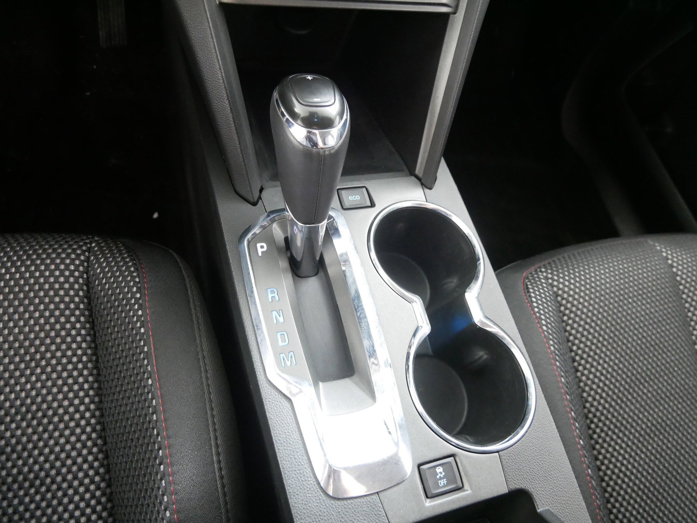 Used 2017 Chevrolet Equinox LT w/ Convenience Package image 24