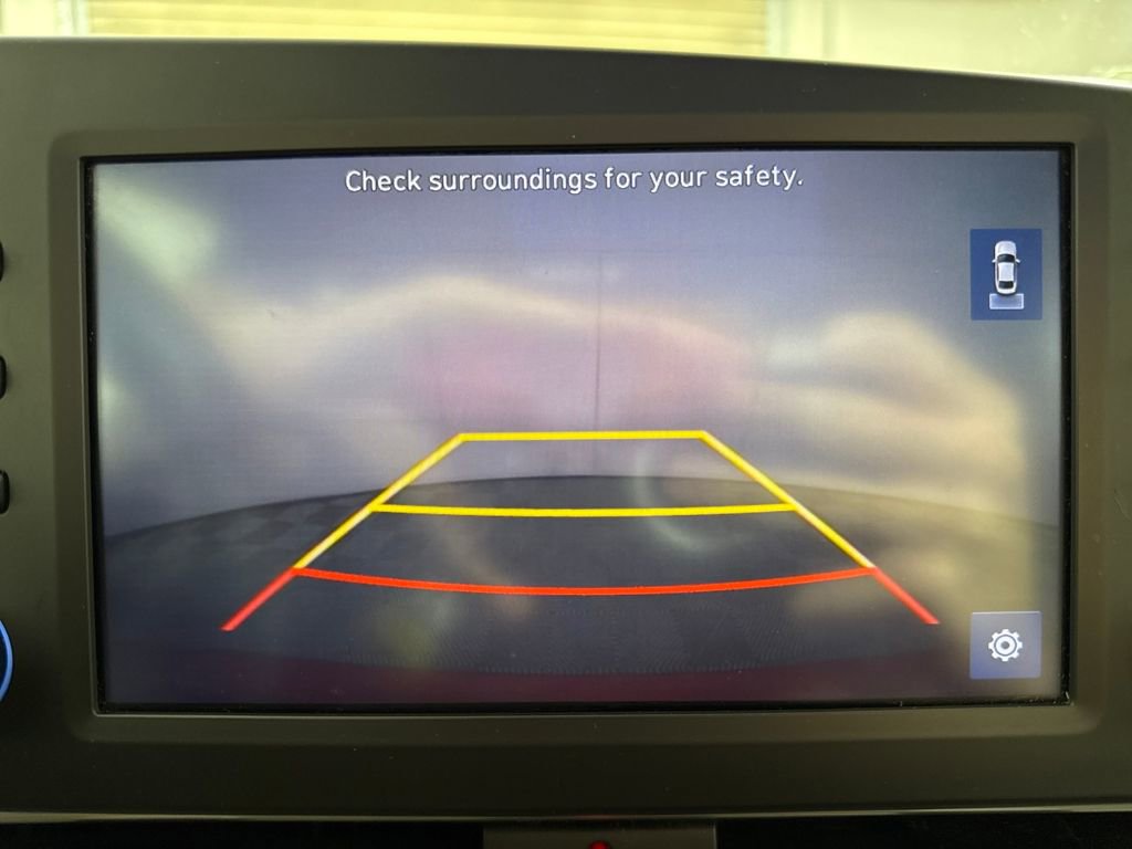 Certified 2023 Hyundai Elantra SEL image 17