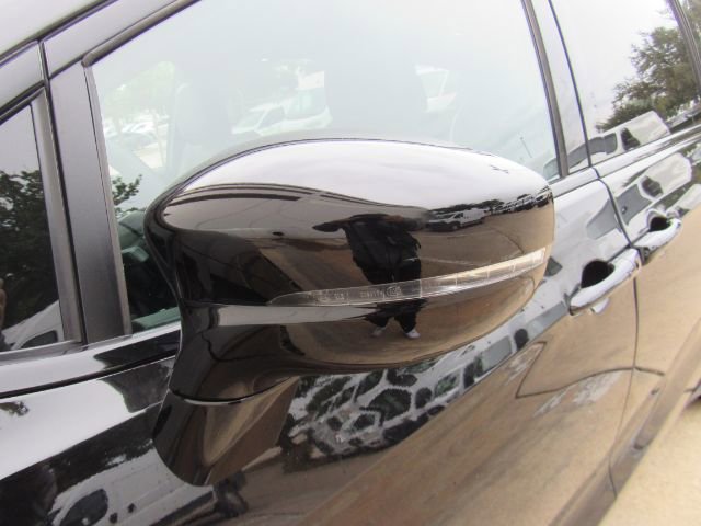 Used 2026 Chrysler Pacifica Limited w/ S Appearance Package image 17