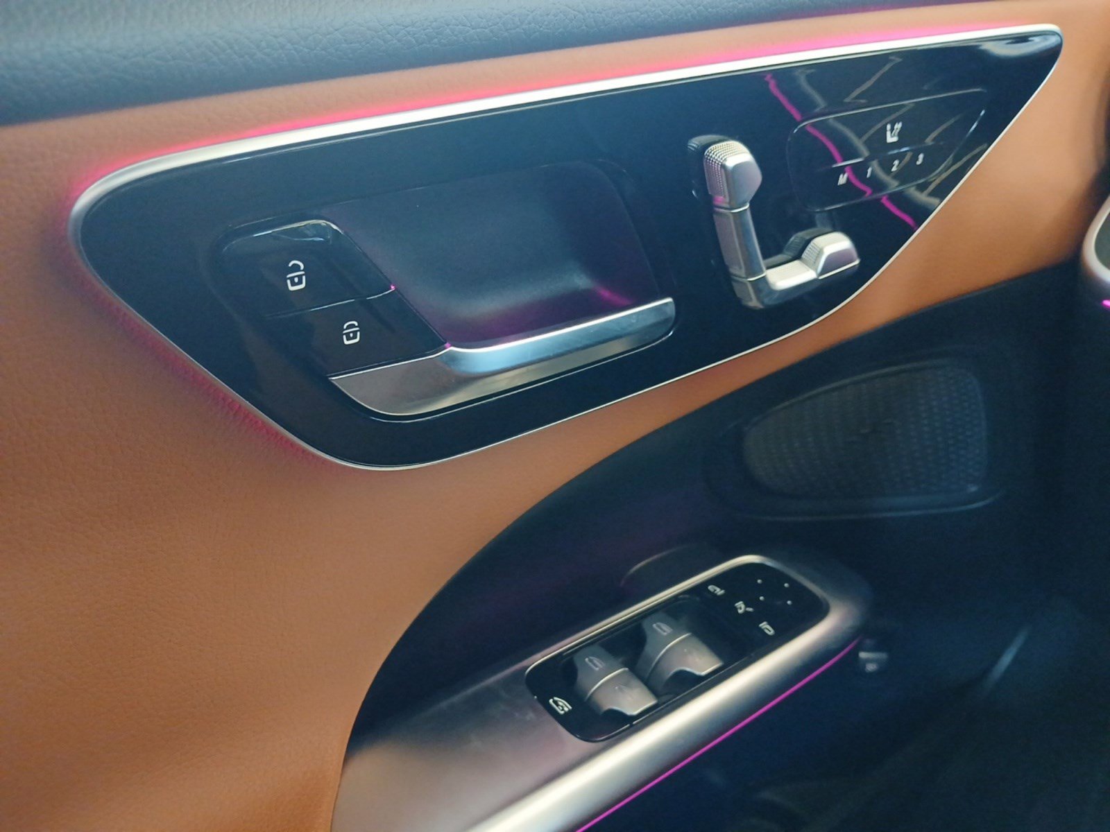 Used 2023 Mercedes-Benz C 300 Sedan image 19