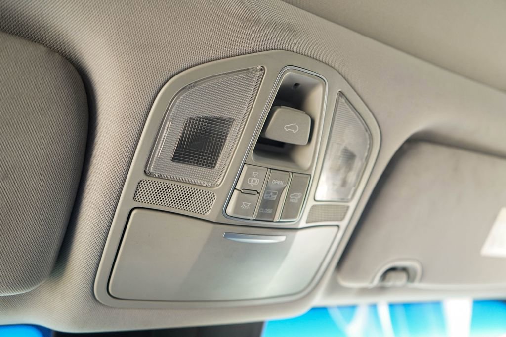 Used 2017 Hyundai Santa Fe SE Ultimate w/ SE Ultimate Tech Package 03 image 31