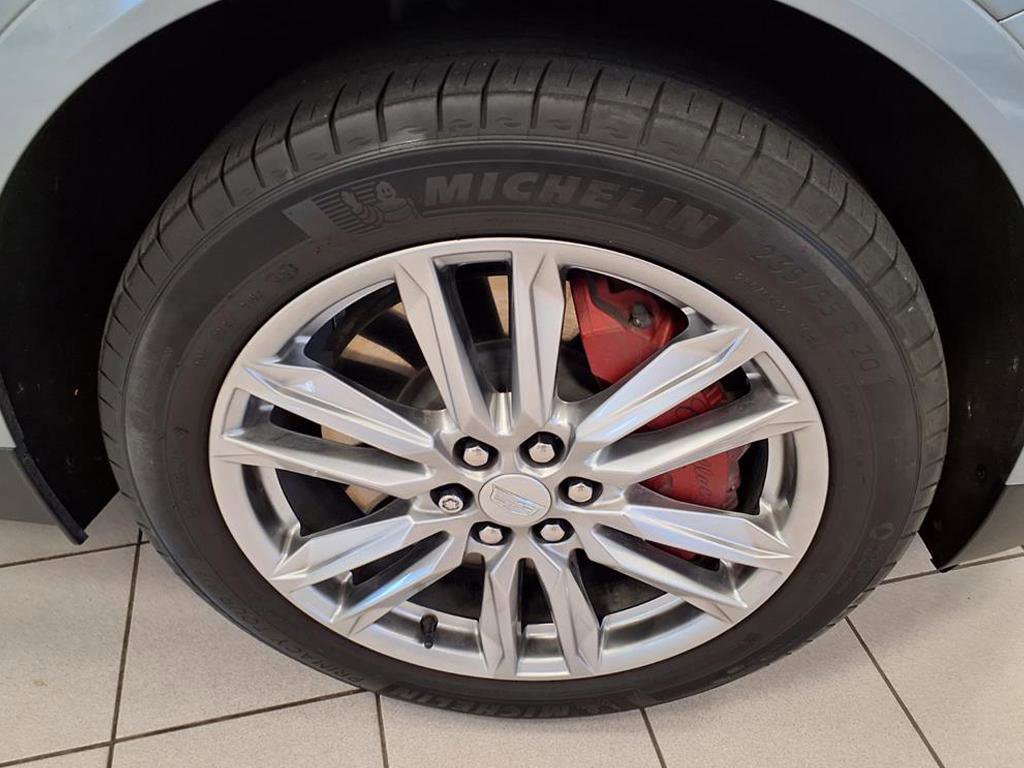 Certified 2024 Cadillac XT5 Sportv w/ Technology Package image 8