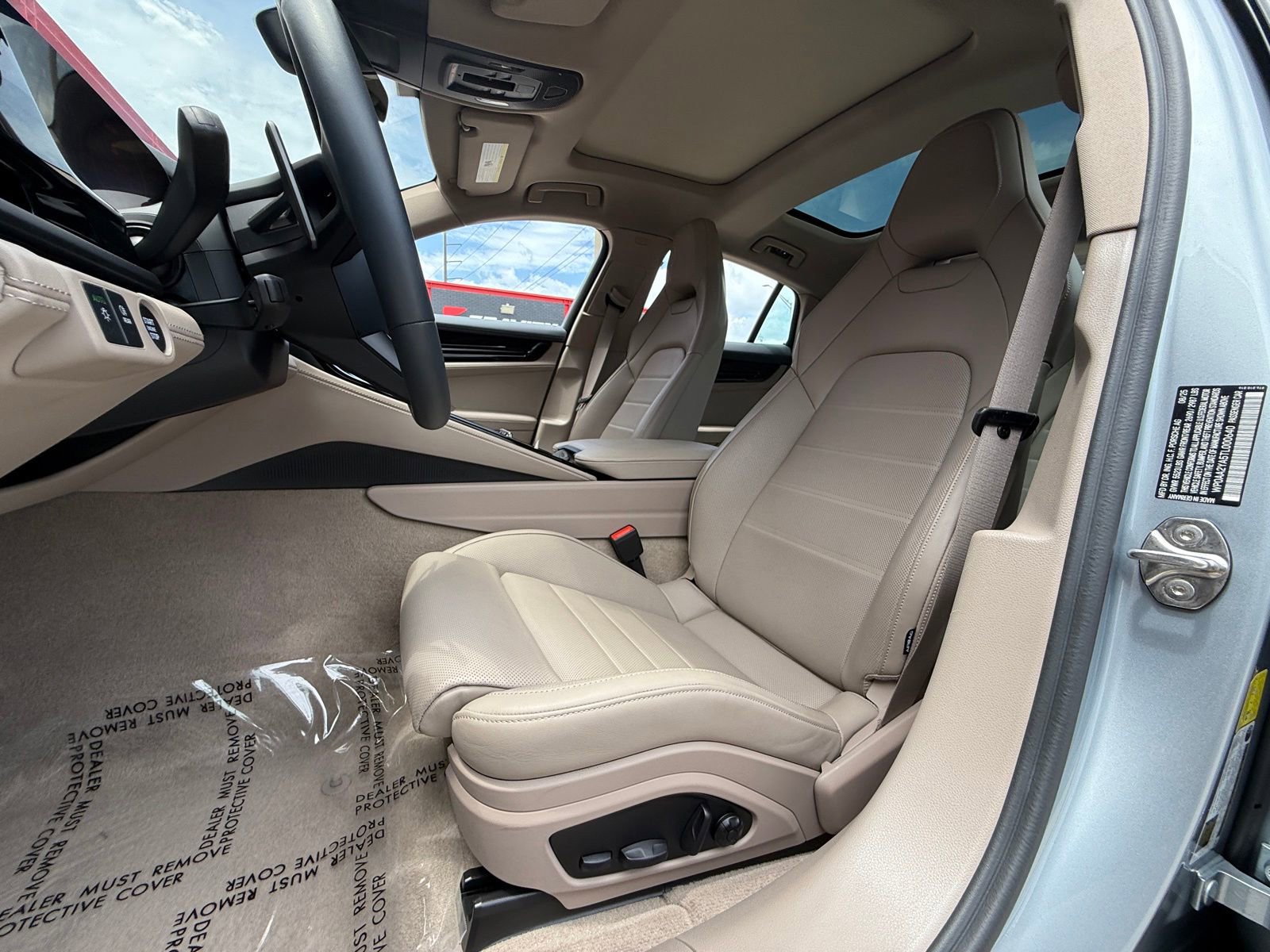 Used 2026 Porsche Panamera RWD image 17