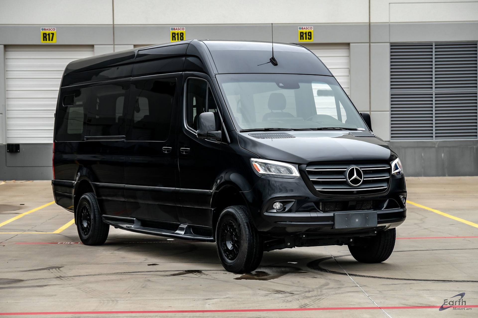 Used 2024 Mercedes-Benz Sprinter 2500 image 24