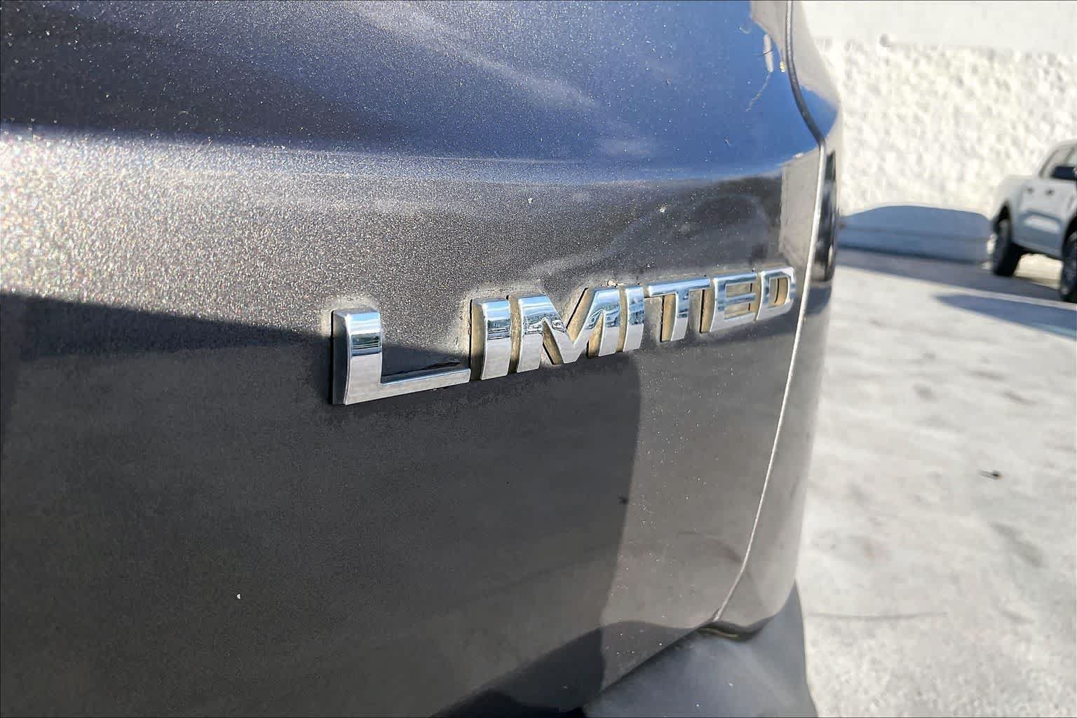Used 2016 Jeep Renegade Limited FWD image 7
