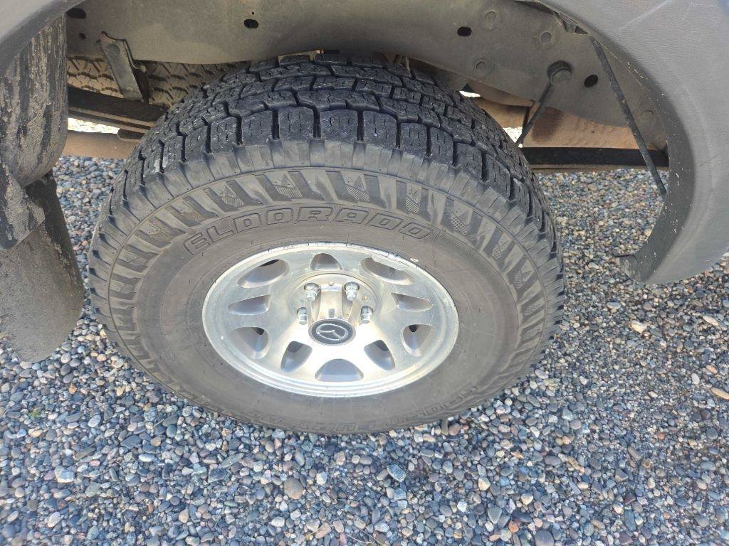 Used 2000 MAZDA B-Series Pickup 4x4 Cab Plus B4000 image 24