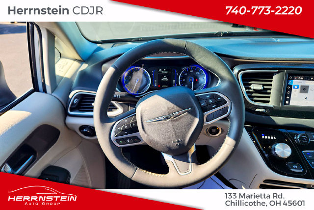 Used 2024 Chrysler Voyager LX FWD image 9