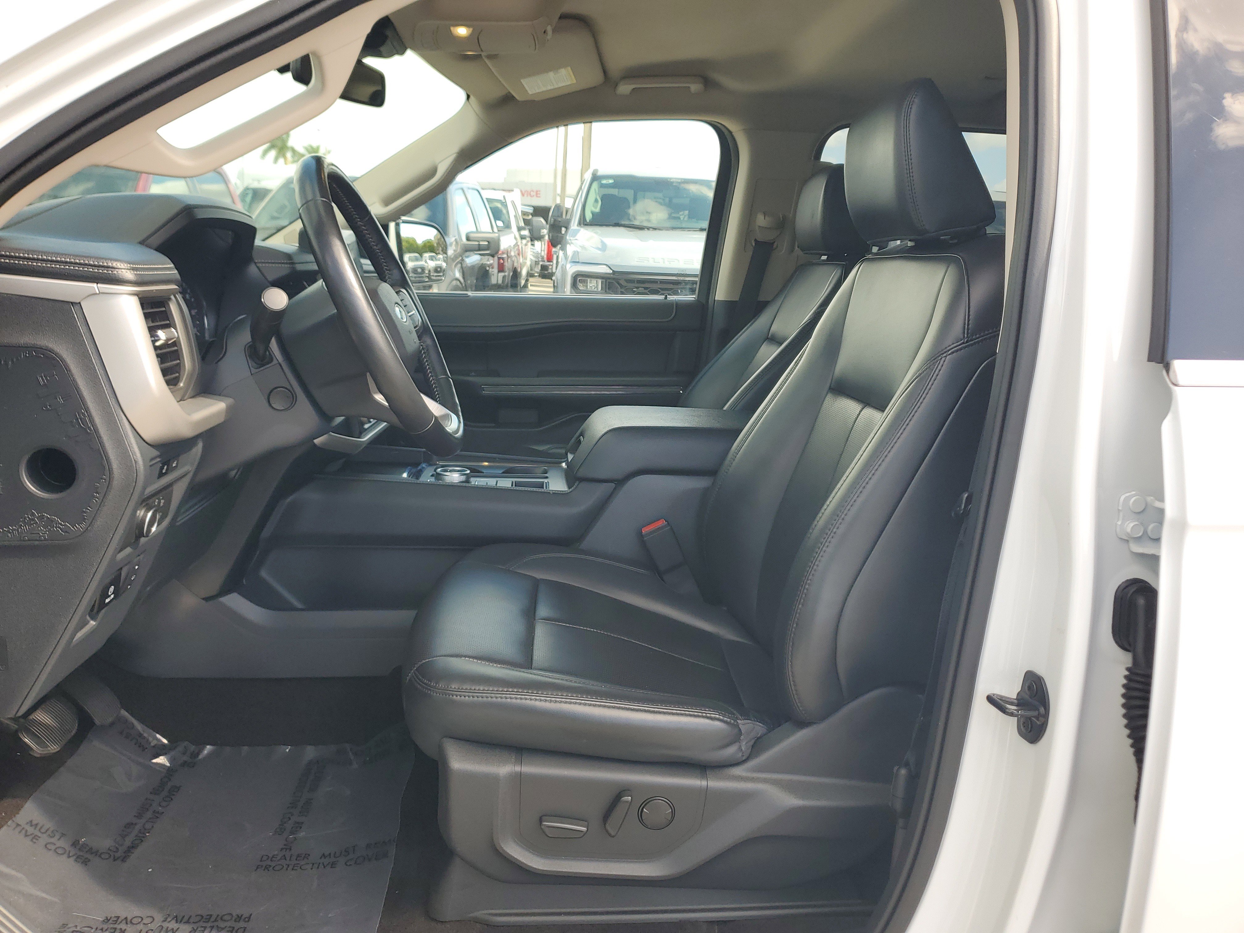 Used 2022 Ford Expedition XLT RWD image 11